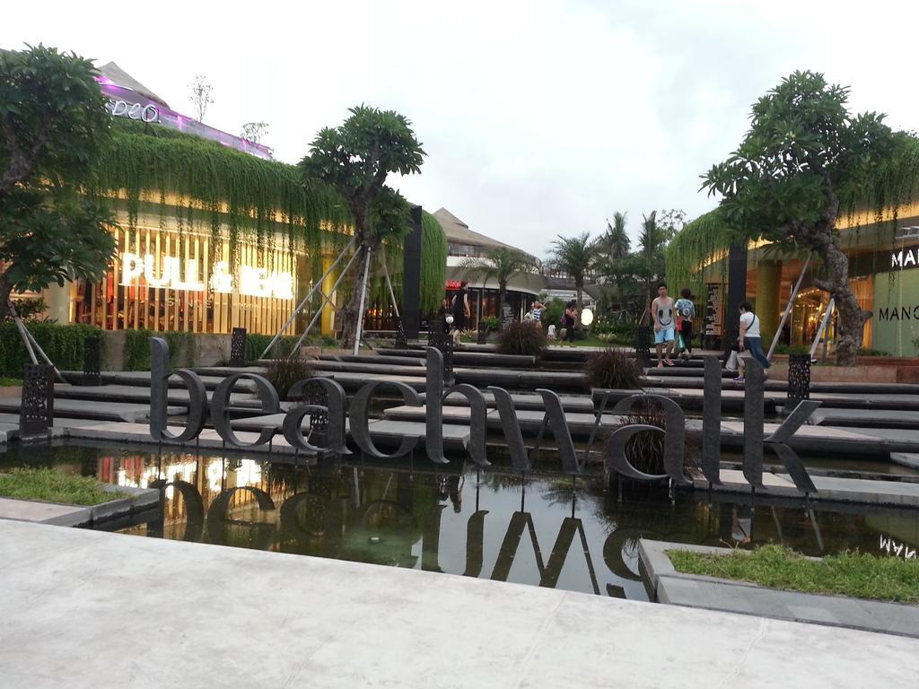 Hotel Amaris Kuta  Exterior photo