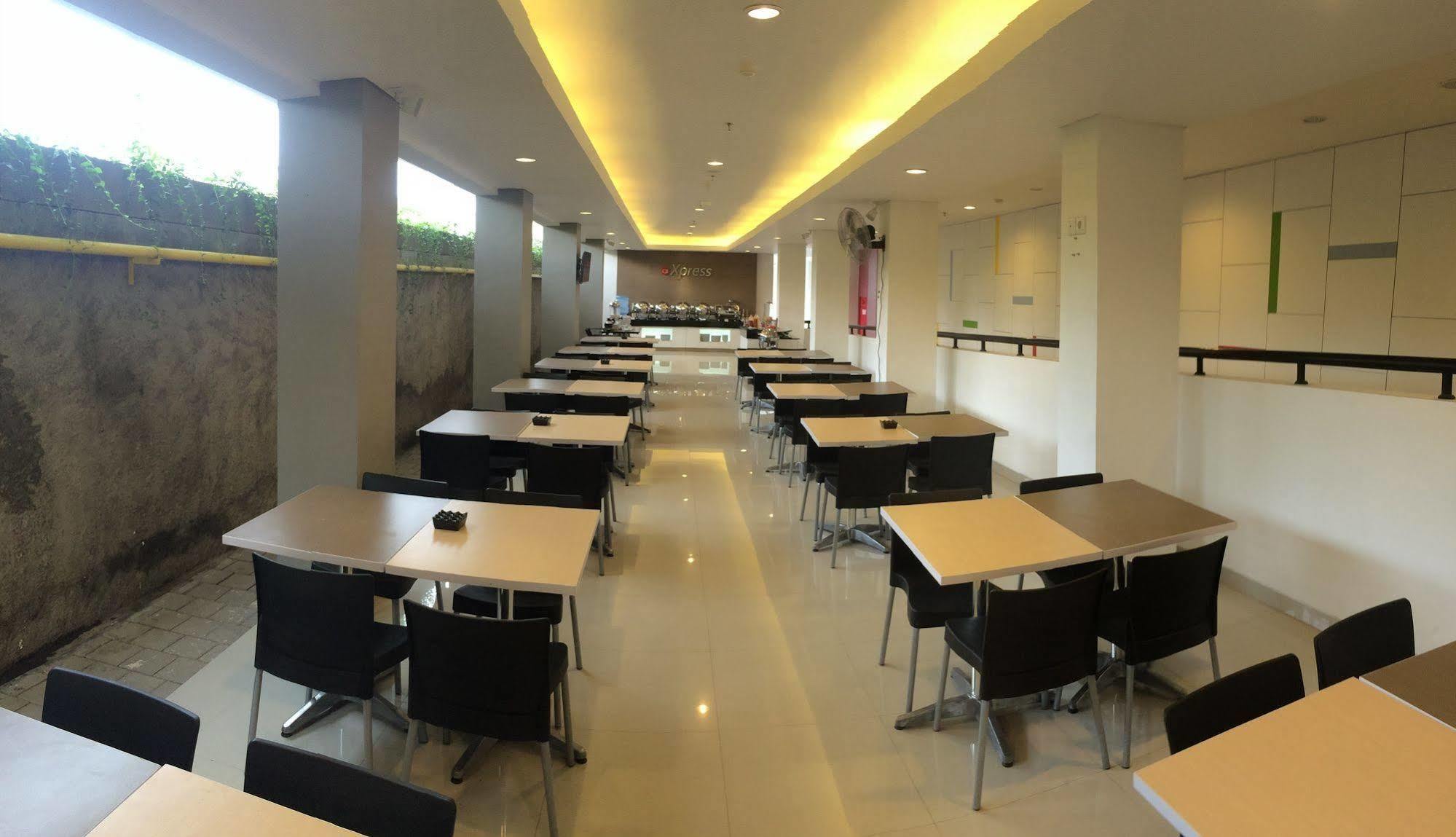 Hotel Amaris Kuta  Exterior photo